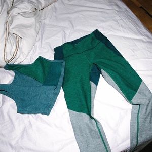 Outdoor Voices 7/8 Tri-Tone Leggings